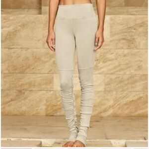 ALO Yoga High-Waisted Goddess Leggings | XS